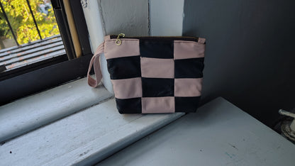 Queens Grid Wristlet in Pink and Black Leather